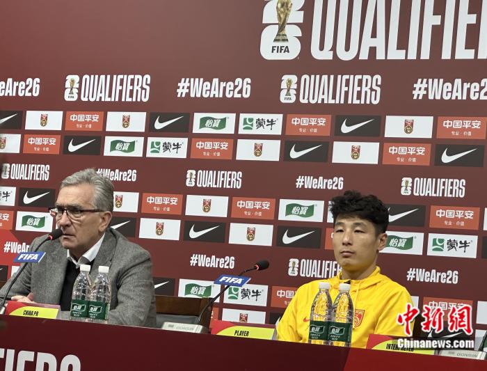 国足在4-1击败新加坡后，六月对泰国的生死战该