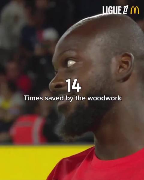 昂热门创门框拯救纪录 足球赛场上演神奇一幕