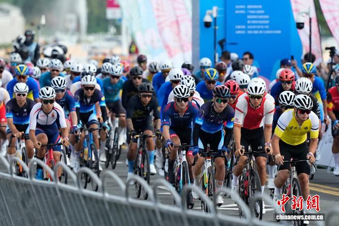 粤港澳全运会史上首个跨境公路自行车赛在珠海