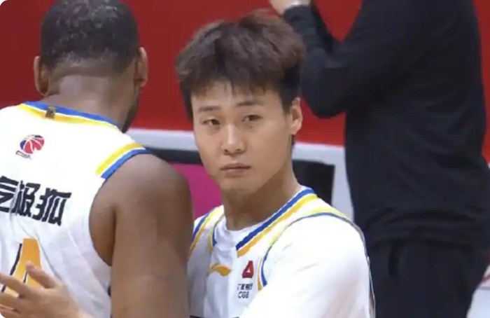 辽宁队惨败北京队 哈维三分球8中0成关键败因