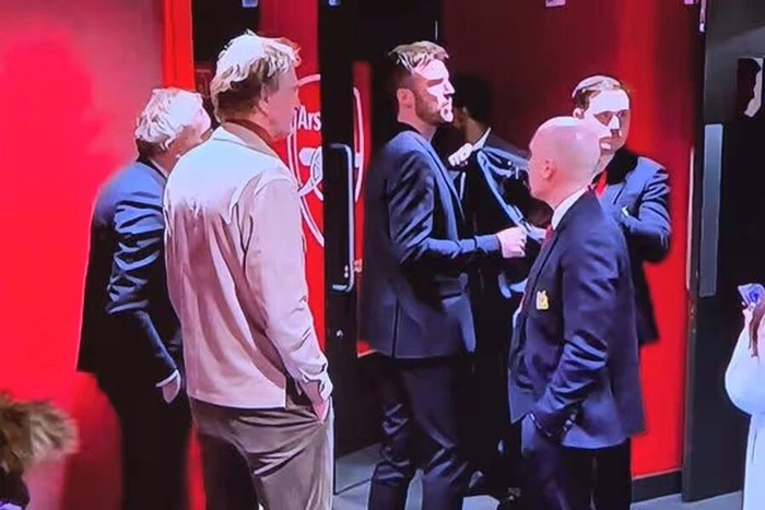 曼联曼城争夺诺丁汉森林国脚安德森 1.2亿英镑成